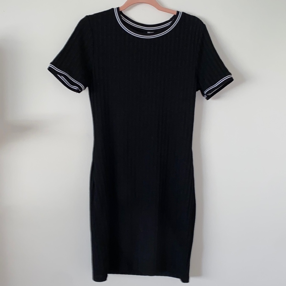 Ringer Bodycon Dress🤍🖤